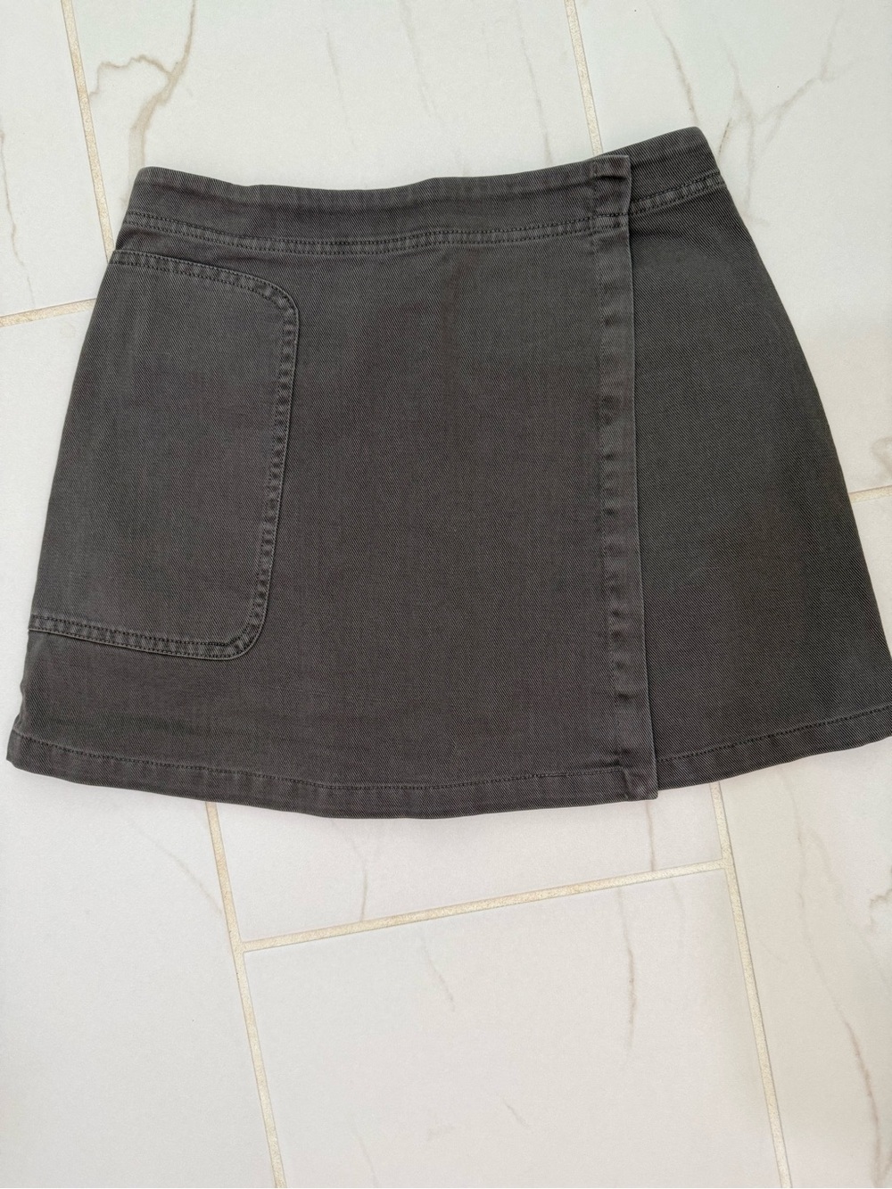 Treasure & Bond Charcoal Gray Mini Skirt with Pocket